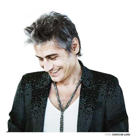 LIGABUE_foto-di-Chico-de-Luigi_m.jpg