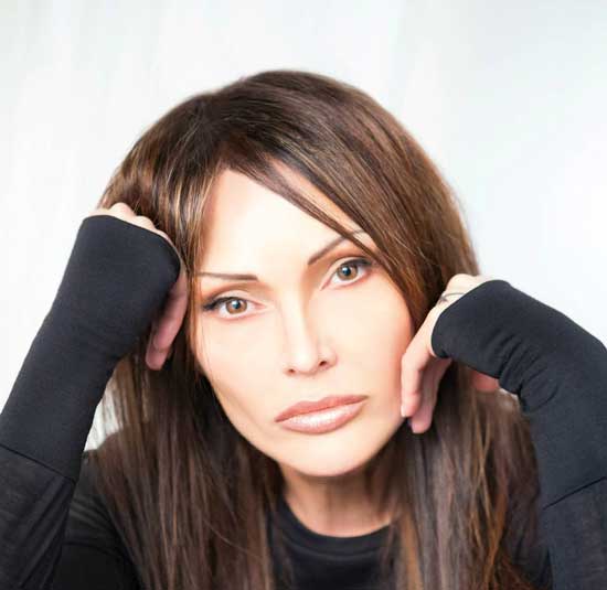 anna-oxa-2013.jpg